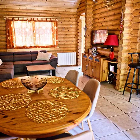 בקתה Chalet Et Spa, La Burotte *